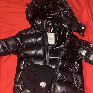 Moncler Shiny Black Puffer Jacket and Beanie Set